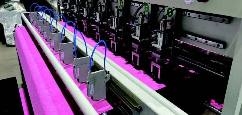 картинка Станок для резки ткани DEBO-90 (ширина 2180 мм) от интернет-магазина Метасила