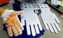 картинка Машина для нанесения силиконовых противоскользящих точек на перчатки R014H от магазина Метасила