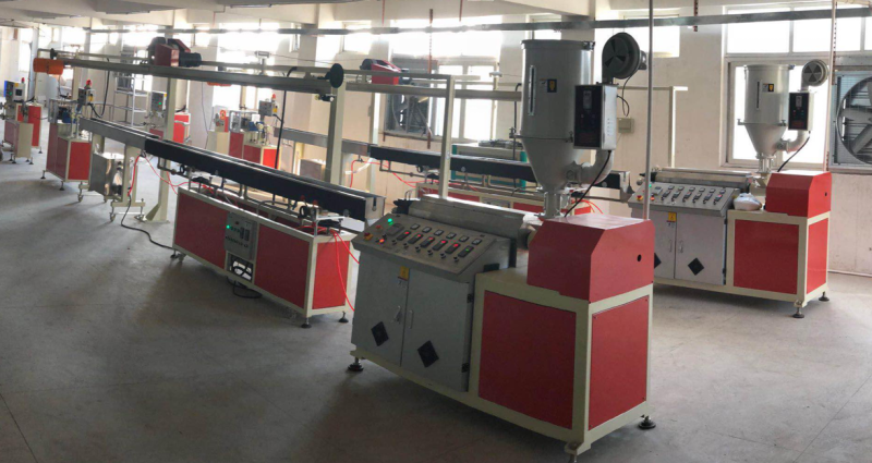 картинка Линия экструзии филамента с расширенной комплектацией, 15 кг/ч (ABS, PA, EVA, EPS, PET и др) от интернет-магазина Метасила