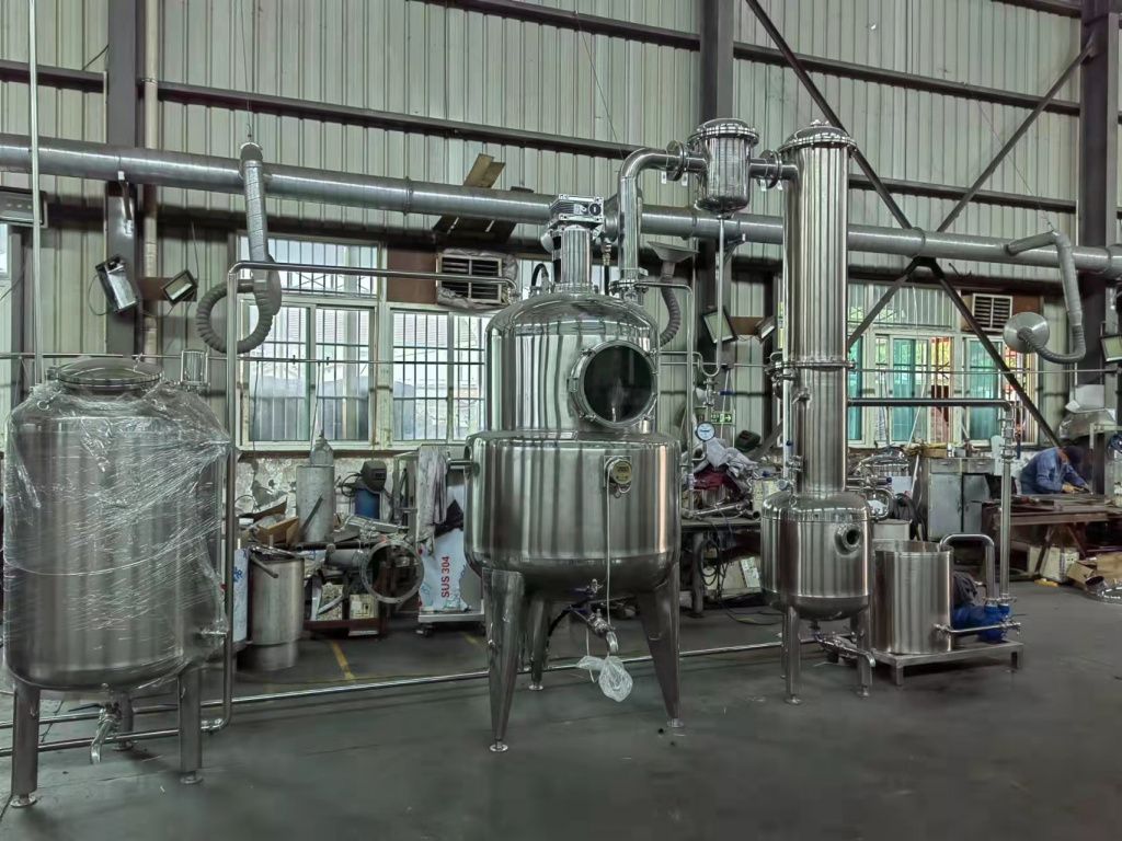 Extraction tanks. (3).jpg