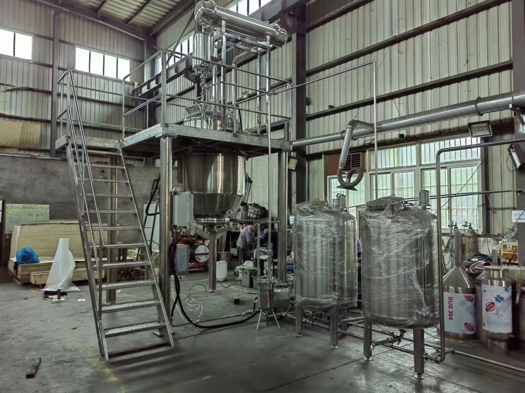 Extraction tanks. (2).jpg