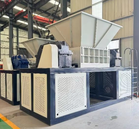 картинка Промышленный шредер-дробилка для переработки твердых отходов (модель QW-800) от интернет-магазина Метасила