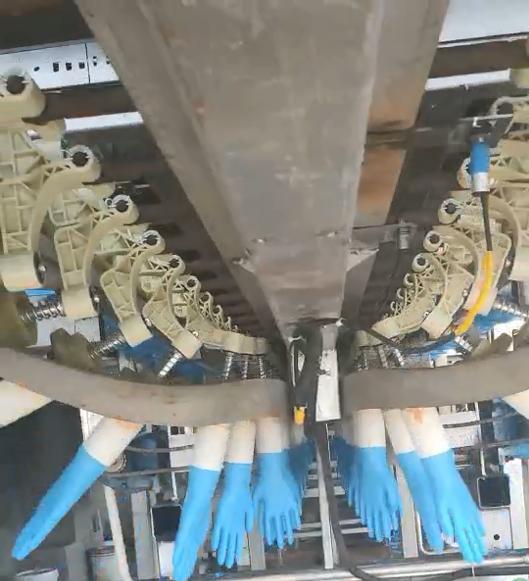 картинка Линия по производству нитриловых перчаток (производительность 30 000 штук в час) от интернет-магазина компании Метасила