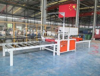 картинка Станок для наклеивания бумаги на плиты К-1300 от магазина Метасила