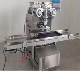 картинка Станок для производства пирожных моти с функцией укладки в лотки (модель W20) от магазина Метасила