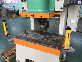 картинка Линия по производству металлических крепежных уголков SL40 от магазина Метасила