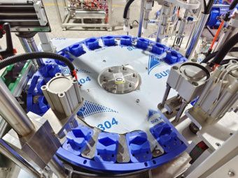 фото Станок для наполнения и укупорки жидкой продукции (модель CDF-80) от магазина Метасила