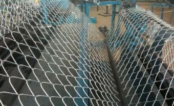 картинка Автоматический станок по производству сетки рабицы (модель RZ-123) от магазина Метасила