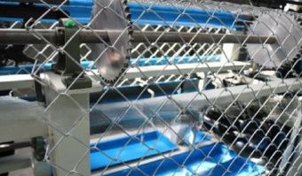 картинка Автоматический станок по производству сетки рабицы (модель RZ-123) от магазина Метасила